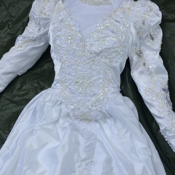 Gorgeous Wedding Dress -Make payments thru Affirm! - Picture 6 of 13